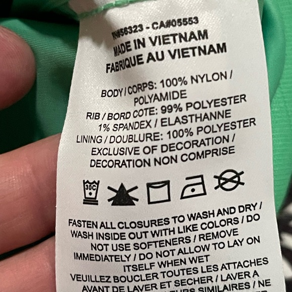 Nike sportswear essential woven varsity Green Sz. Large - Picture 7 of 14